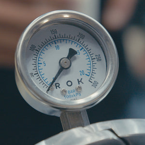 ROK_EspressoGC Commercial Edition（圧力計付き/Japan Model）_手動エスプレッソマシンの商品イメージ画像02